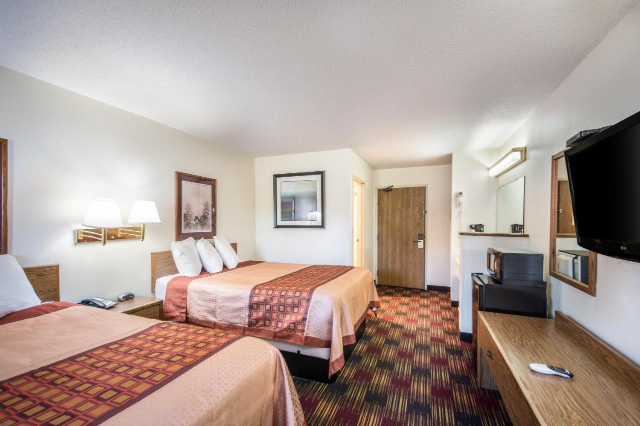 Americas Best Value Inn & Suites Harrisonville Exteriér fotografie